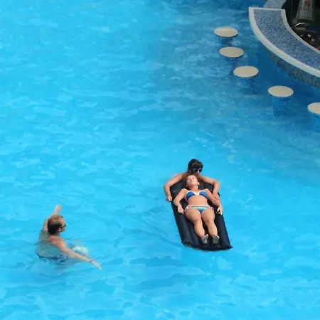 Summer Dreams -Apartcomplex-3